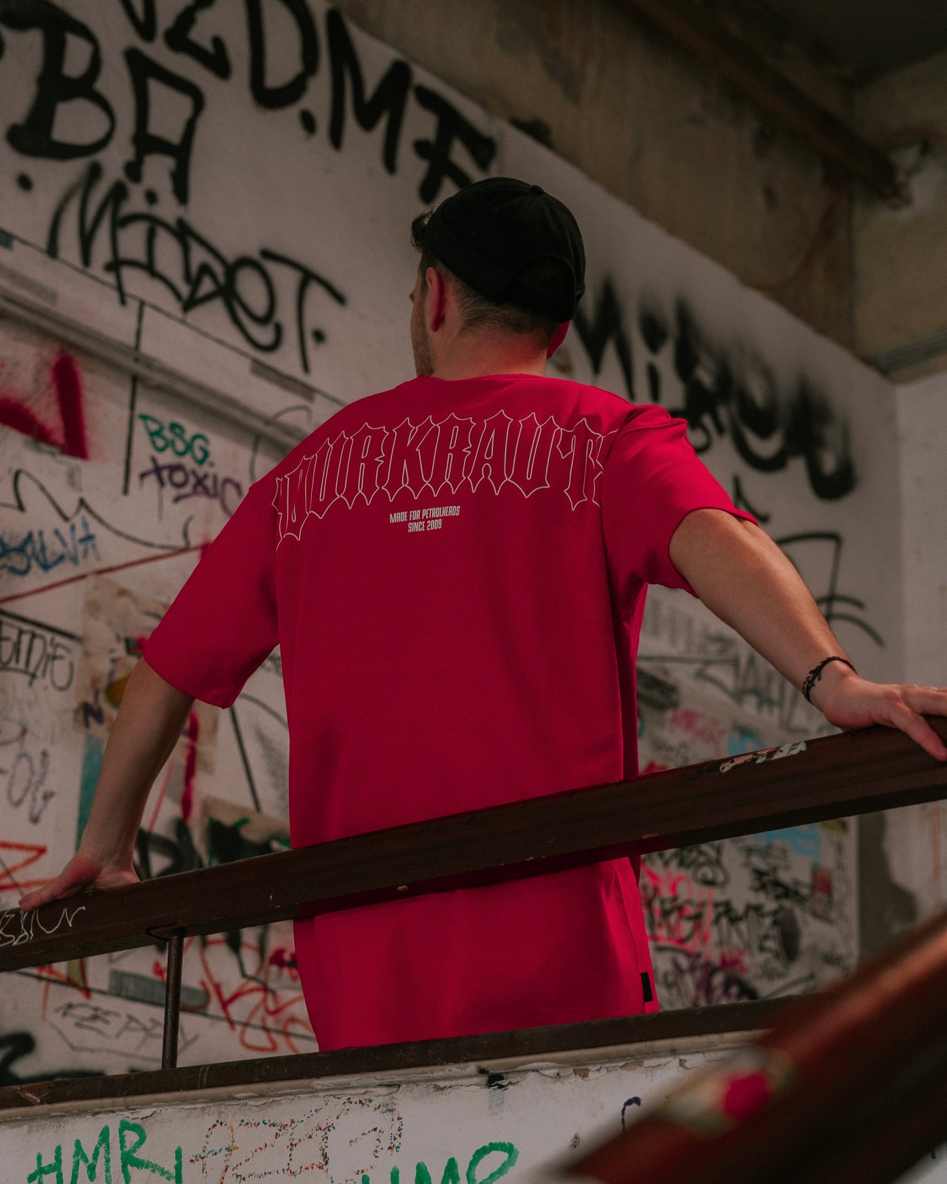 Oversized |T-Shirt |  Spikes | Rot