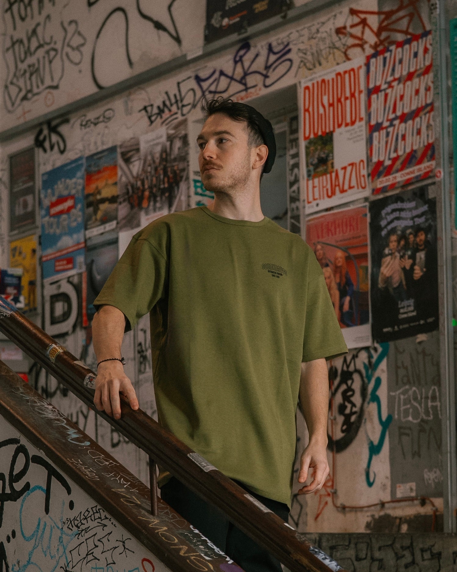 Oversized | T-Shirt |  Spikes | Olive