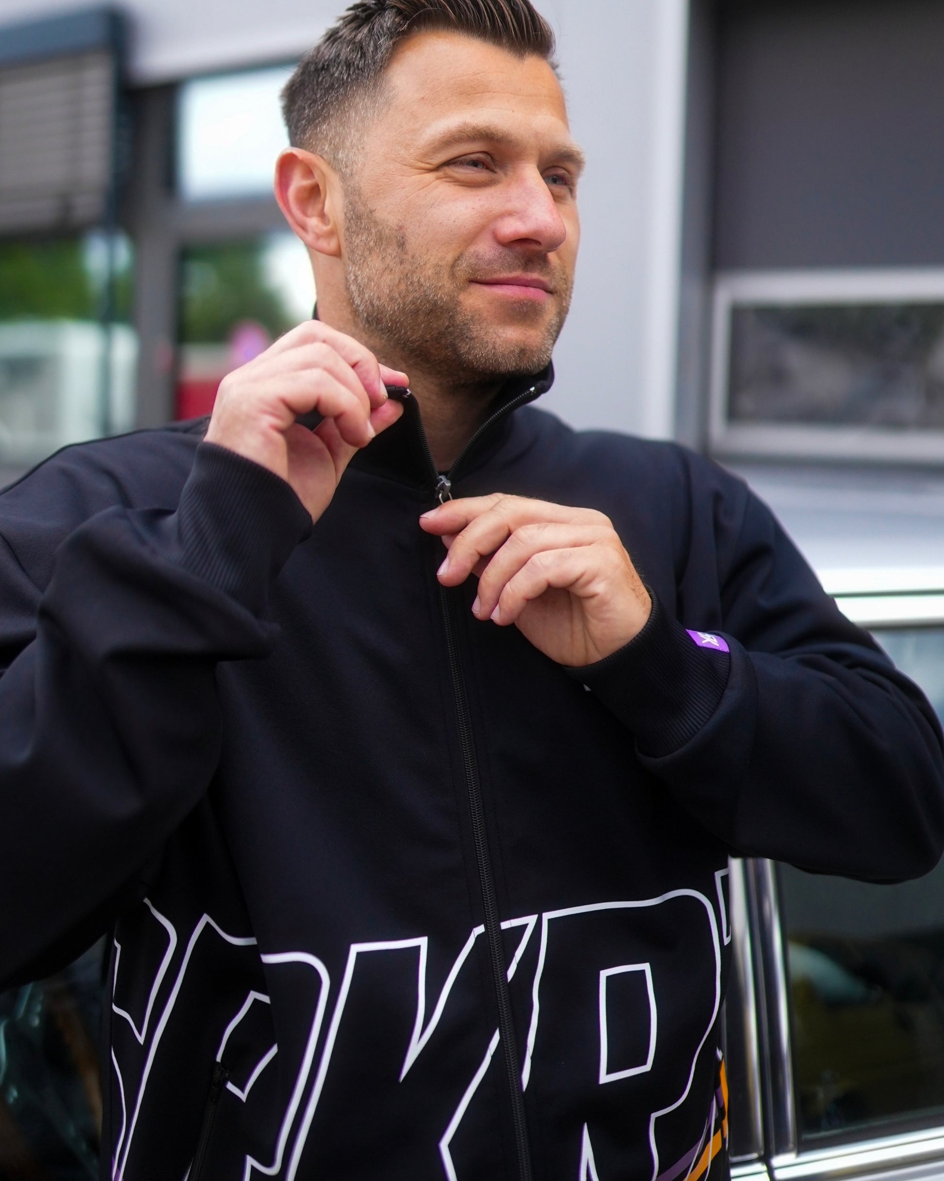 Track Club Jacke | SRKRTS | Schwarz
