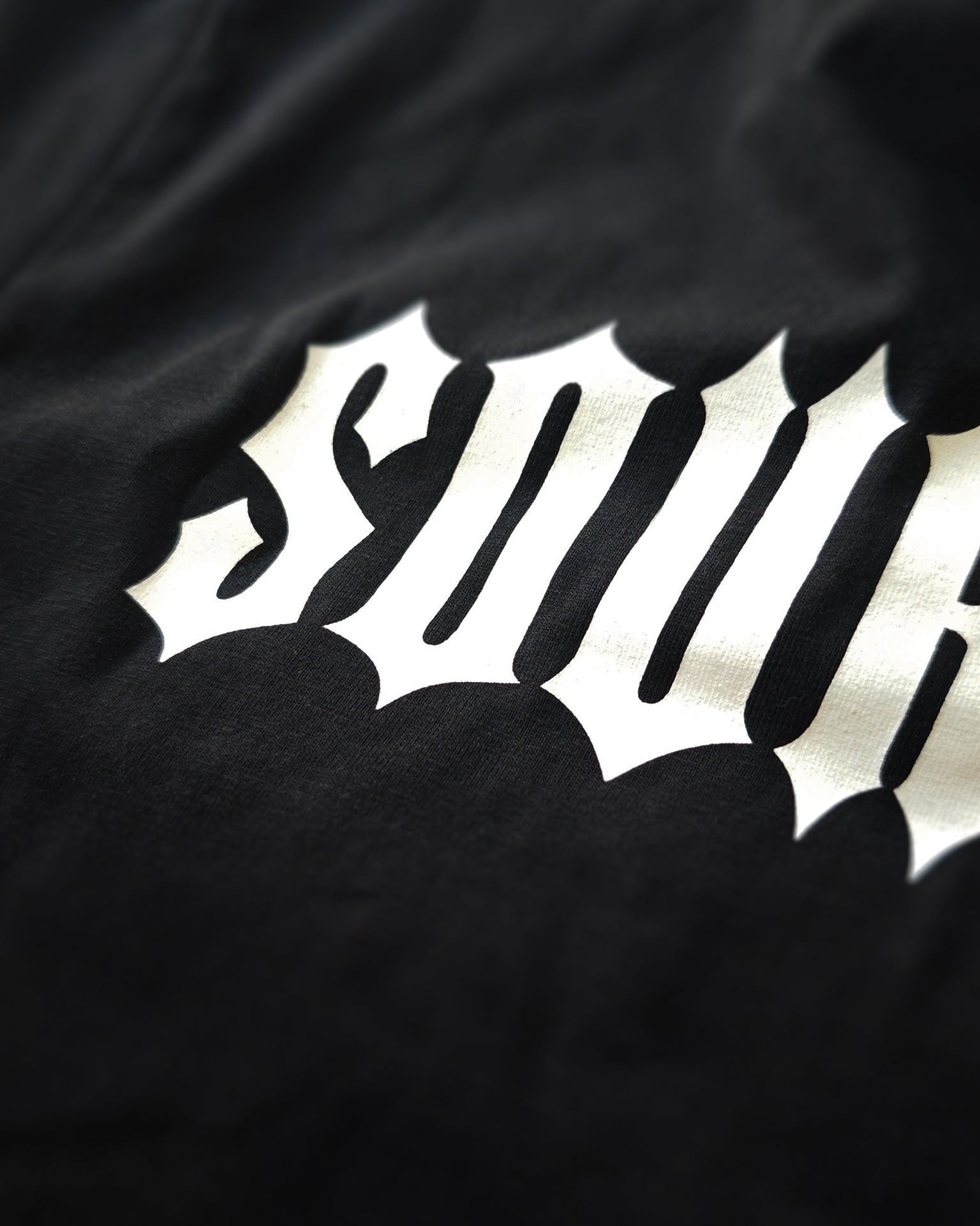 Girlyshirt | Spikes | Schwarz
