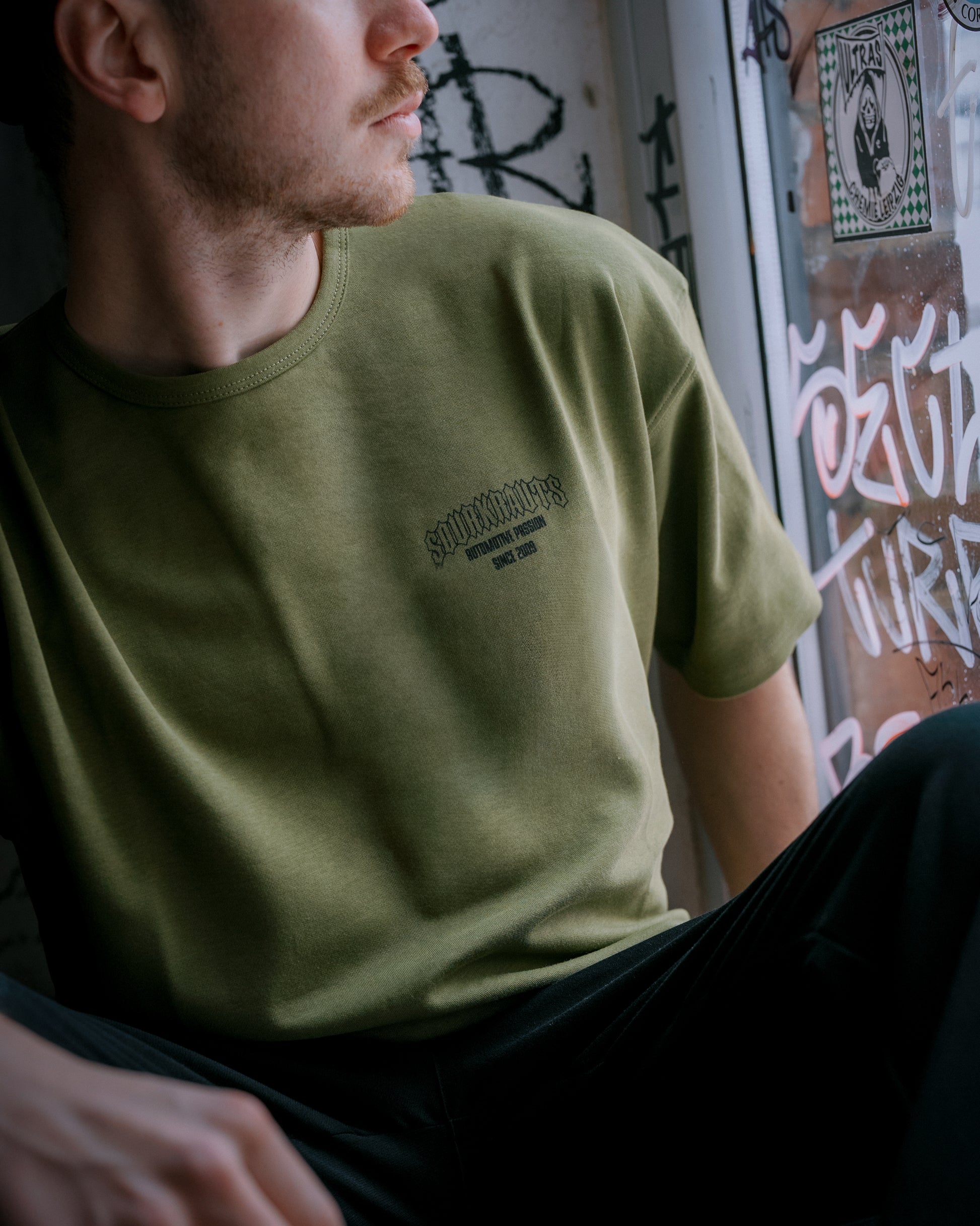Oversized | T-Shirt | Spikes | Olive