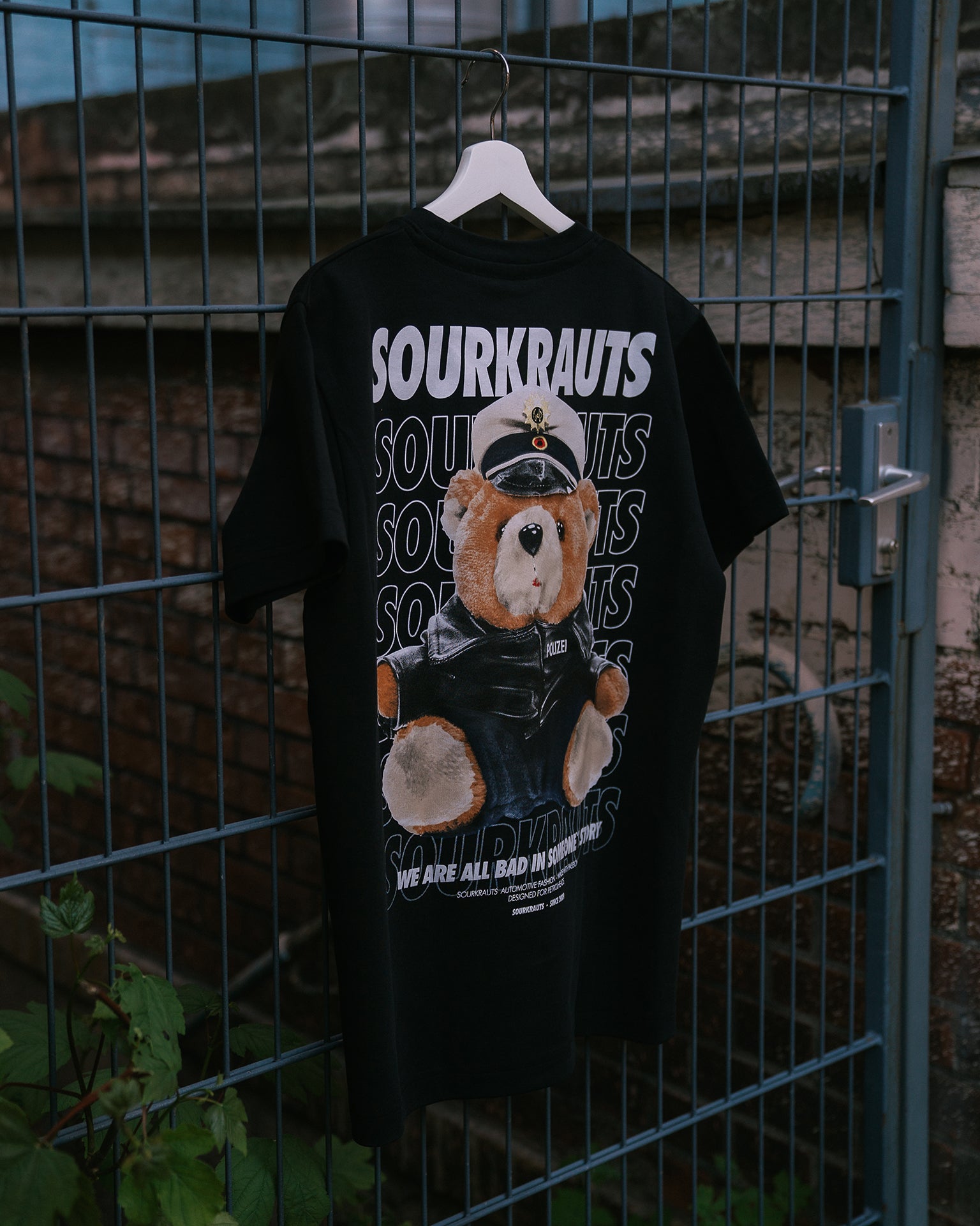 T-Shirt | Bear | Black