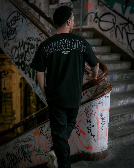 Oversized | T-Shirt |  Spikes | Schwarz