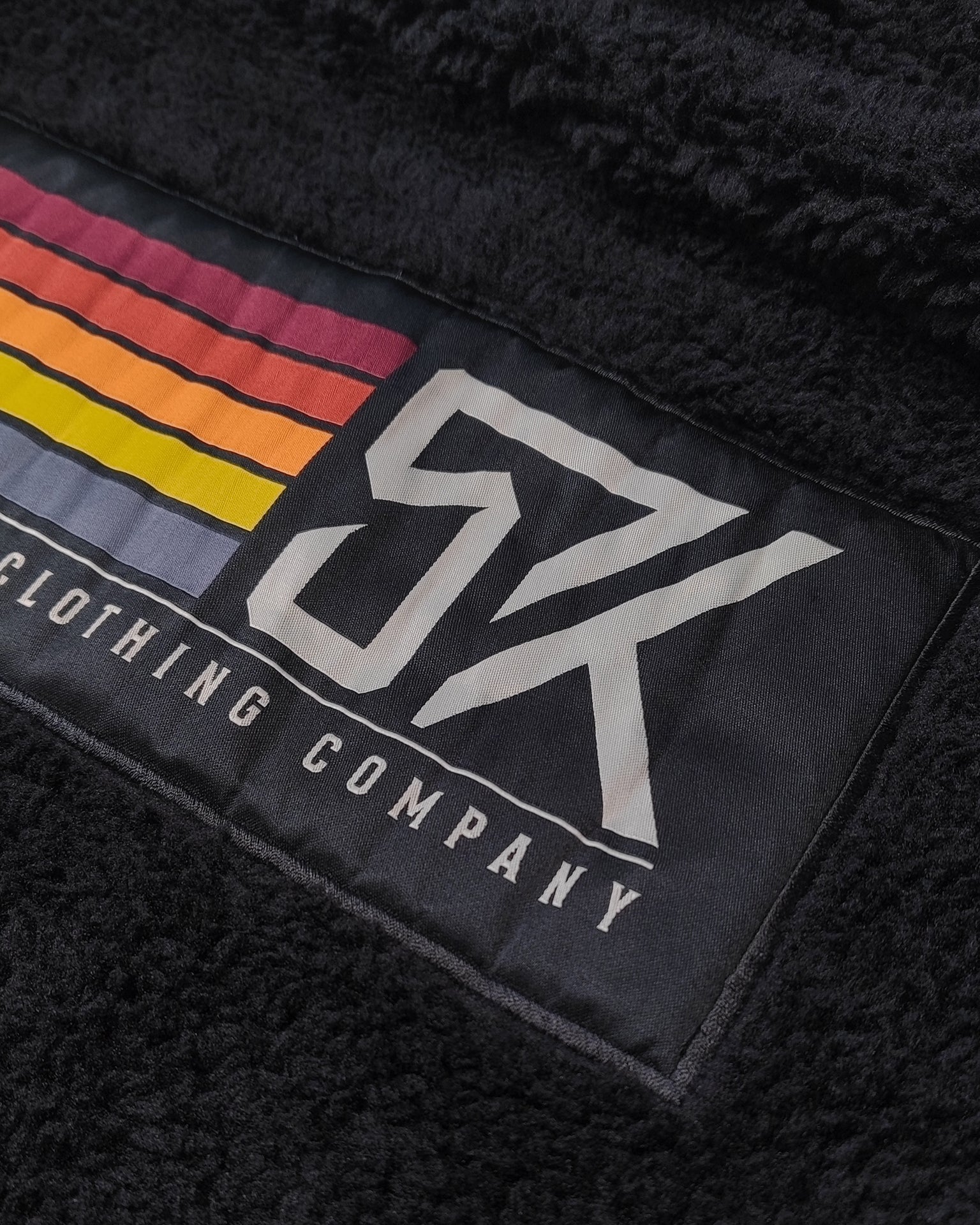 Teddy Jacke | Young Guys Old Rides | Schwarz